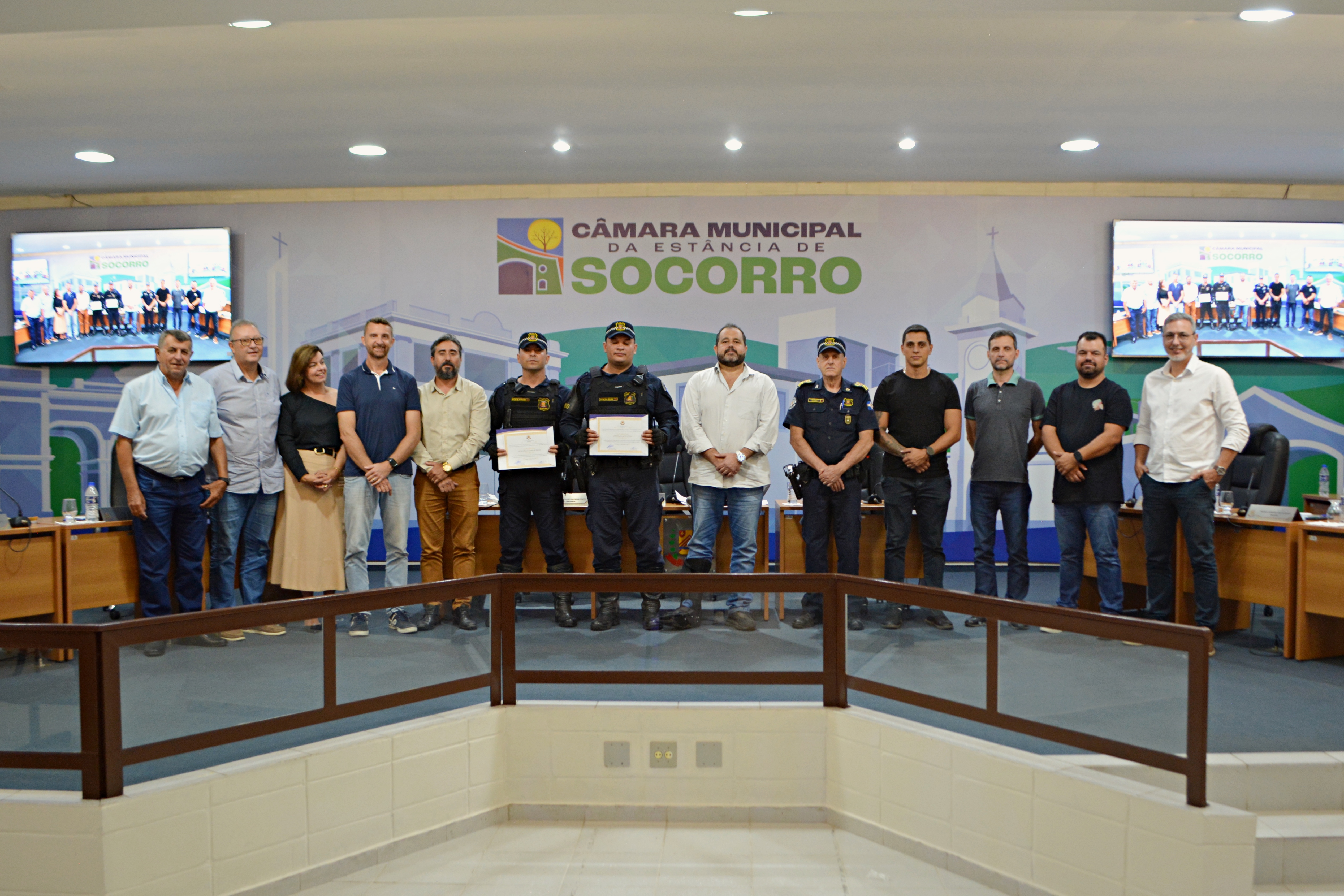 Câmara concede moção de aplausos a guardas civis municipais