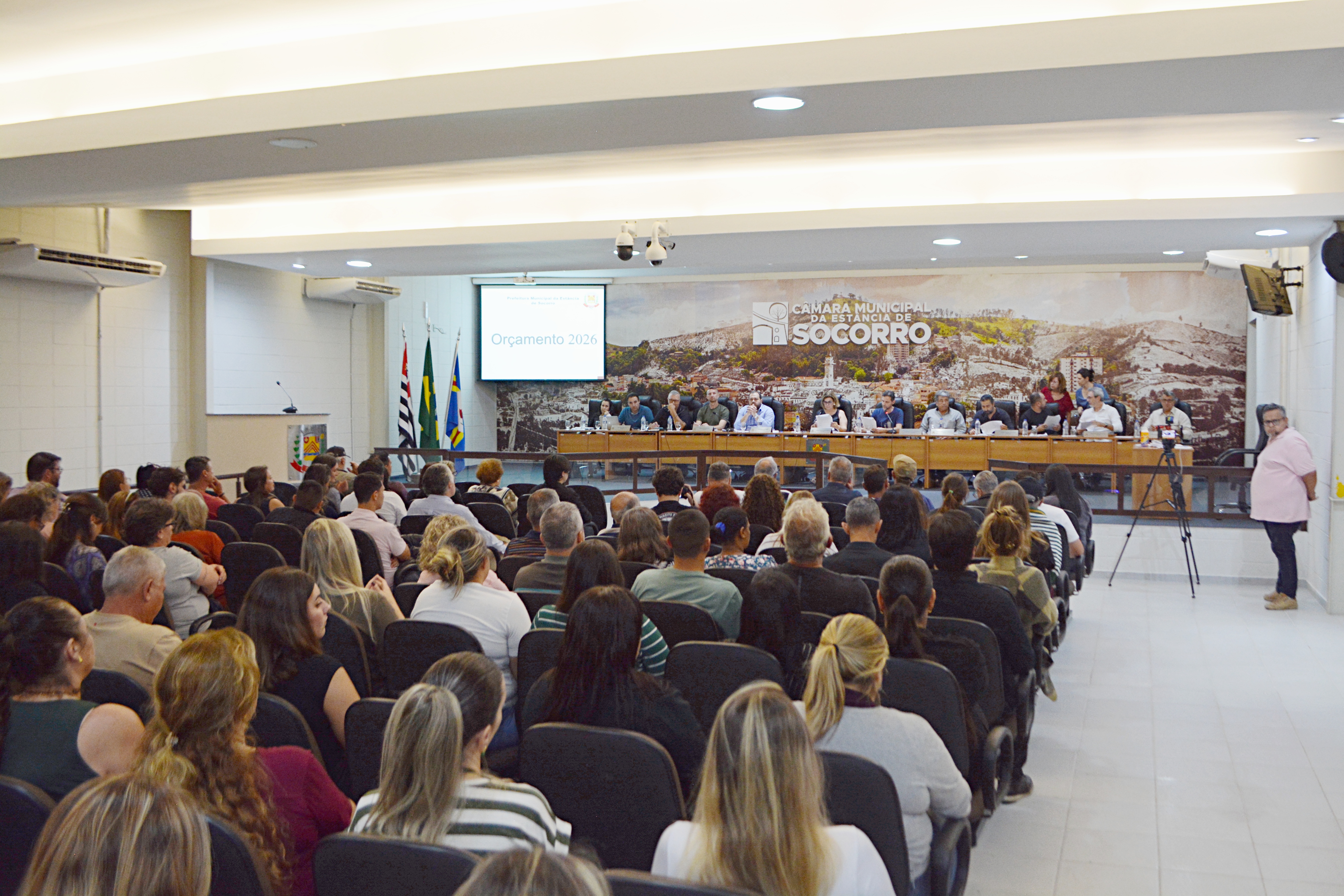 Câmara e população analisam orçamento de Socorro para 2026