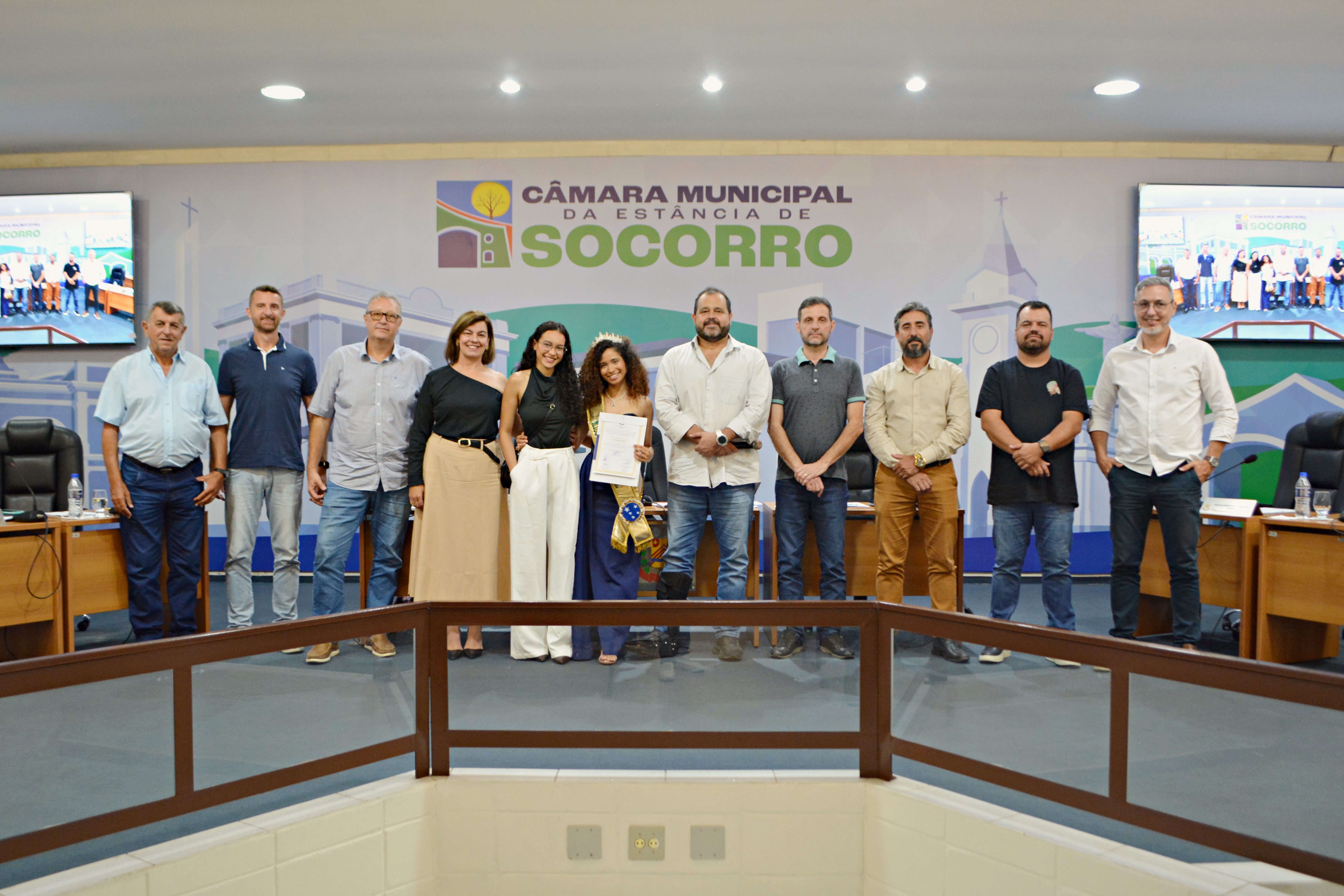 Legislativo Municipal concede moção de aplausos à vencedora do Miss Brasil Real 2025
